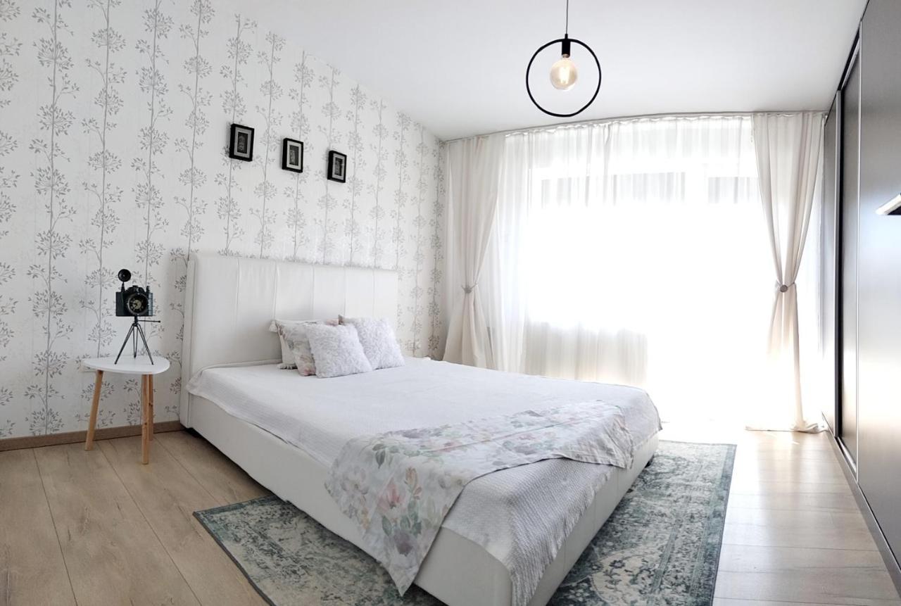Апартаменты Apartament De Lux Cu Terasa Тимишоара Экстерьер фото